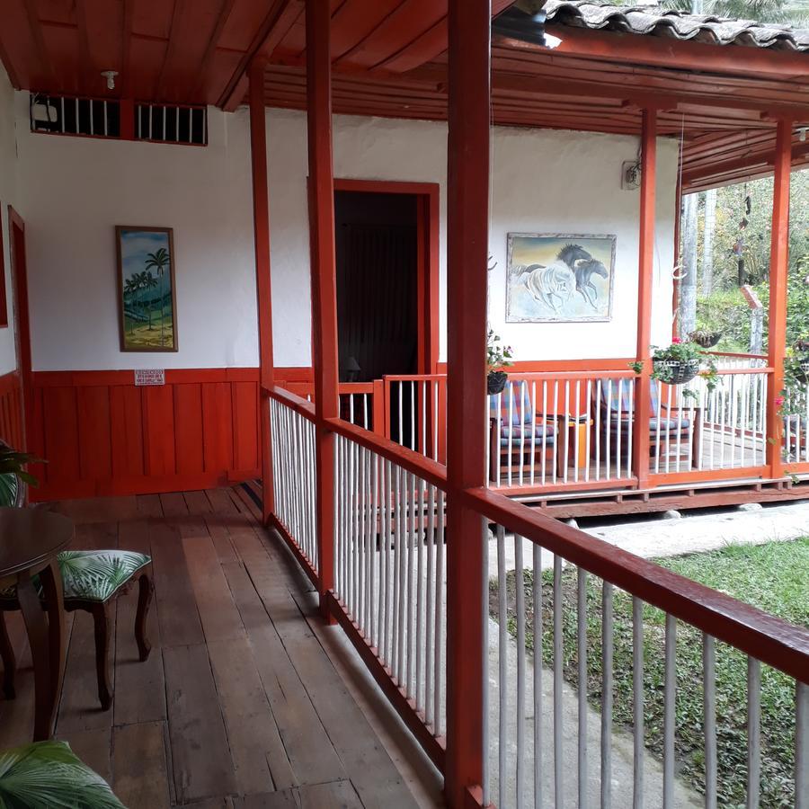 Hostal Rio Arabia - Valle De Cocora Hotel 萨兰托 外观 照片